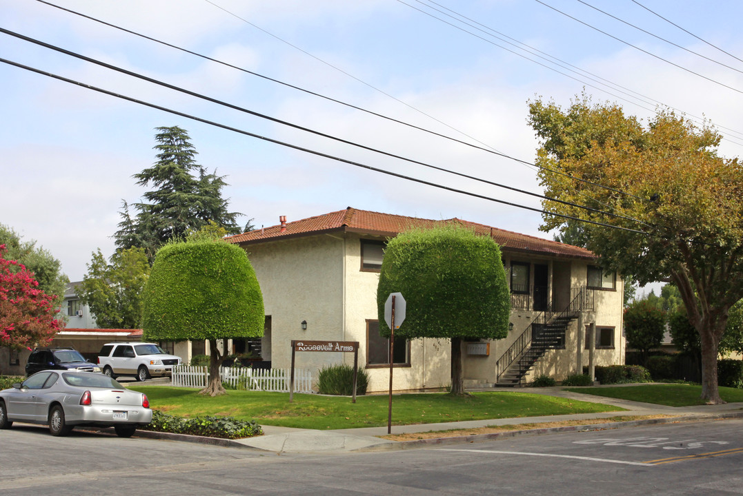 Roosevelt Arms in Sunnyvale, CA - Building Photo