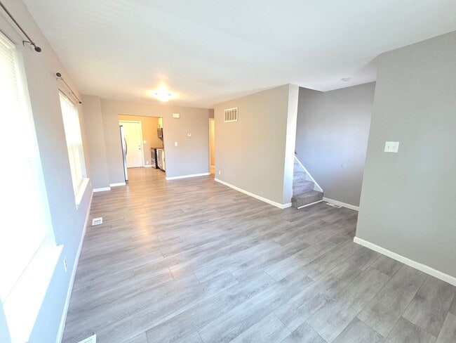 property at 4346 Swan Ave