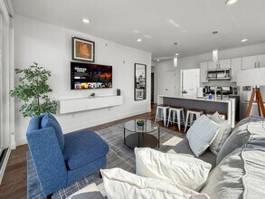 1203 Germantown Ave in Philadelphia, PA - Foto de edificio - Building Photo