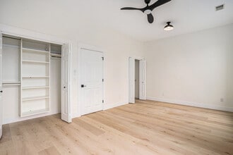 8 W 8th St, Unit Tikal Apartment in Holland, MI - Building Photo - Building Photo