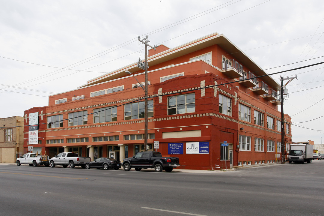 Steel House Lofts in San Antonio, TX - Building Photo