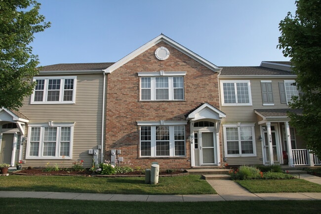 228 Springbrook Trail S