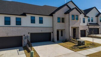 2370 Usman Dr in Irving, TX - Building Photo