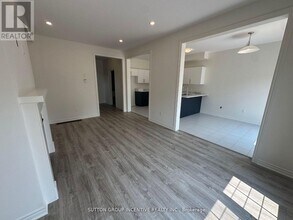 231 Prescott Dr in Clearview, ON - Building Photo - Building Photo