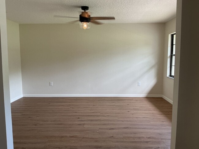 512 Poppell Dr in Lakeland, FL - Building Photo - Building Photo