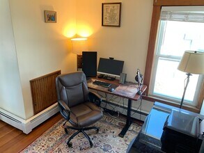 347 Rice Ave, Unit #3 in Revere, MA - Foto de edificio - Building Photo