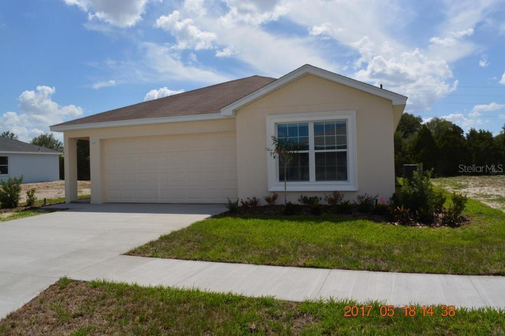 1943 Bretton Ridge Dr in Winter Haven, FL - Foto de edificio