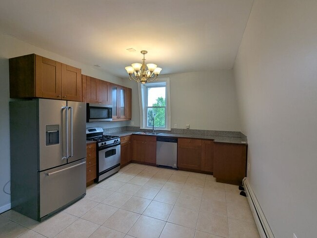 29 Brighton St in Providence, RI - Building Photo - Building Photo