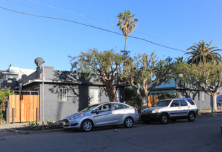 1520 Andalusia Ave in Venice, CA - Foto de edificio - Building Photo