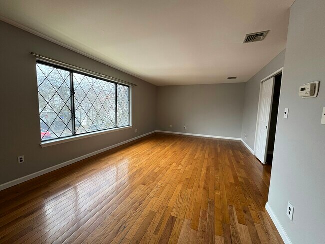 192 Burnet Ave in Maplewood, NJ - Building Photo - Building Photo