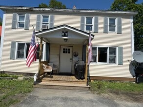 54 Summer St in Northfield, VT - Building Photo - Building Photo