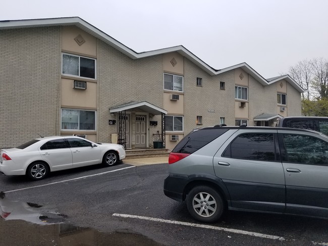 Rymi Apartments in Keansburg, NJ - Building Photo - Building Photo