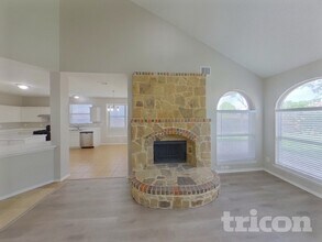 1626 Rancho Dr in Mesquite, TX - Foto de edificio - Building Photo