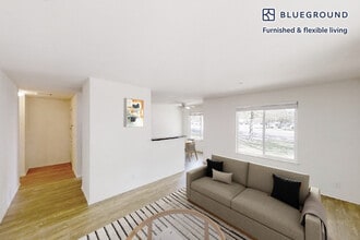 3650 Andrews Dr in Pleasanton, CA - Building Photo - Building Photo