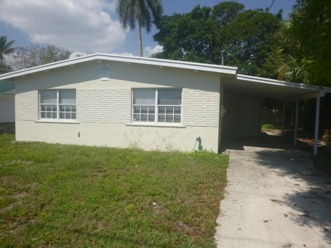 3105 Windsor Ave in West Palm Beach, FL - Building Photo - Building Photo