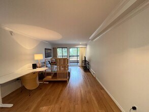 1825 W 8th Ave in Vancouver, BC - Building Photo - Building Photo