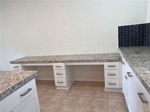 26909 Pathfinder Ln in Valencia, CA - Building Photo - Building Photo