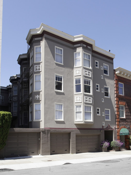 1730 Vallejo St in San Francisco, CA - Building Photo