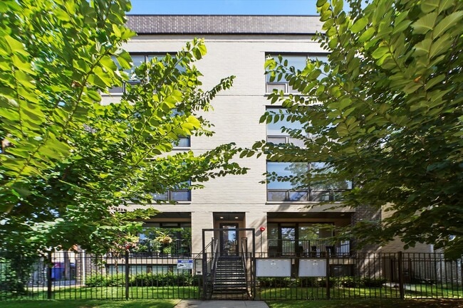 property at 117 S Bell Ave
