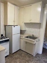 518 Church Ave, Unit 518 in Oshkosh, WI - Foto de edificio - Building Photo