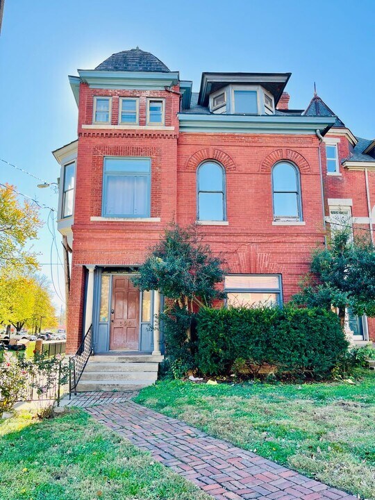 500 St Catherine St-Unit -3 in Louisville, KY - Building Photo