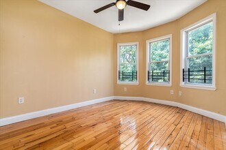 554 E 34th St in Brooklyn, NY - Building Photo - Building Photo