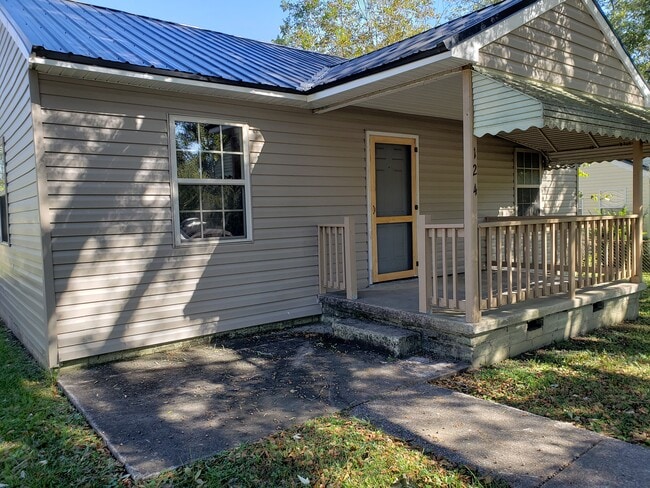 property at 124 E Cherry St