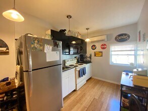 1525 W Seybert St-Unit -#B in Philadelphia, PA - Building Photo - Building Photo