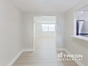 14402 13th St in Dade City, FL - Building Photo - Building Photo