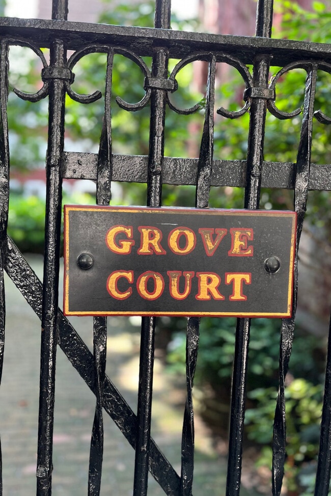 property at 4 Grove Ct