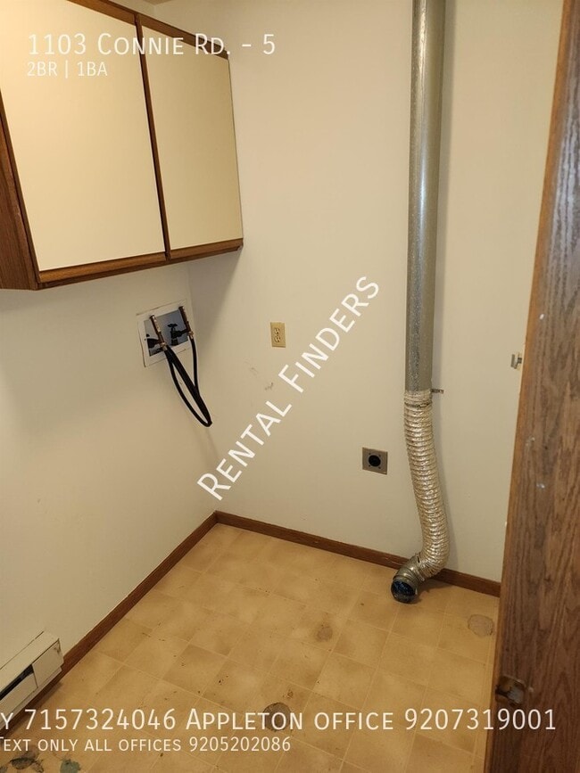 1103 Connie Rd in Baraboo, WI - Building Photo - Building Photo