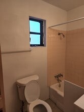 1516 Carlisle Blvd SE, Unit A in Albuquerque, NM - Foto de edificio - Building Photo