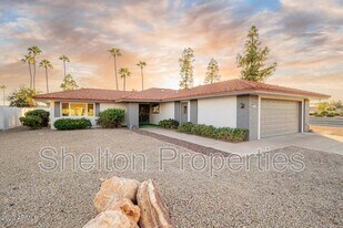 13641 Pyracantha Dr in Sun City West, AZ - Building Photo