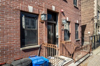 65 Webster Ave in Jersey City, NJ - Building Photo - Building Photo