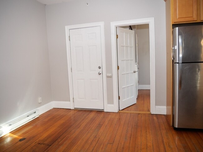 16 Chestnut Hill Ave, Unit 3 in Boston, MA - Foto de edificio - Building Photo