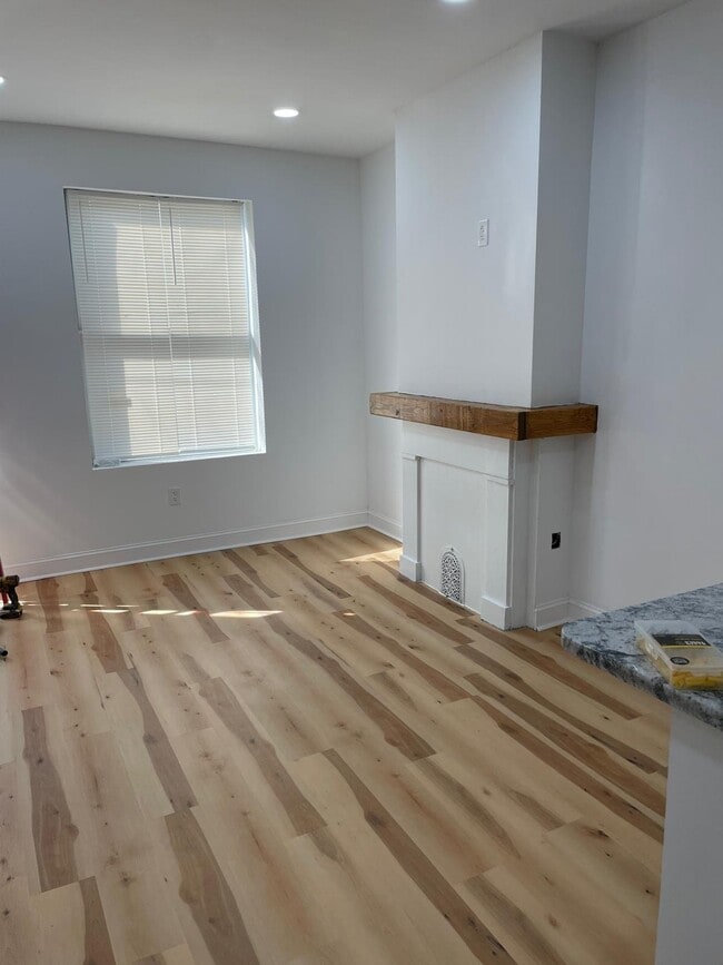 property at 1731 N Dover St