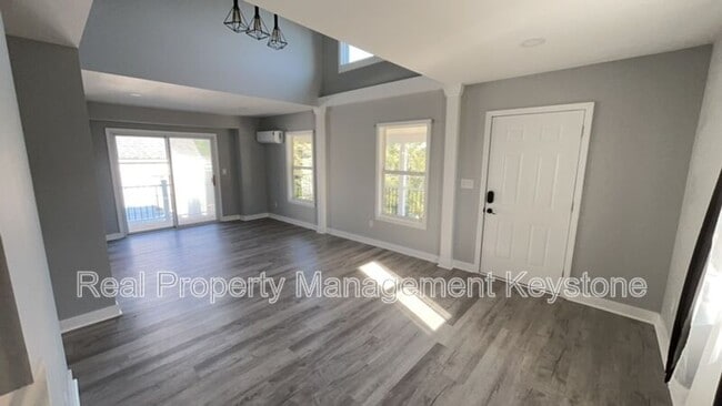 property at 1122 Stock St