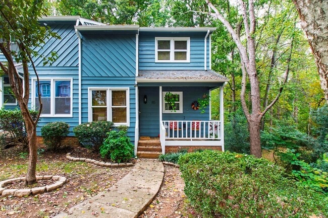 property at 115 Inverness Ct