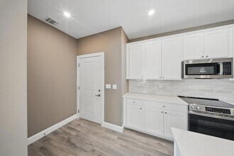 3 Sabrina Ct, Unit 1 in Middletown, NY - Building Photo - Building Photo