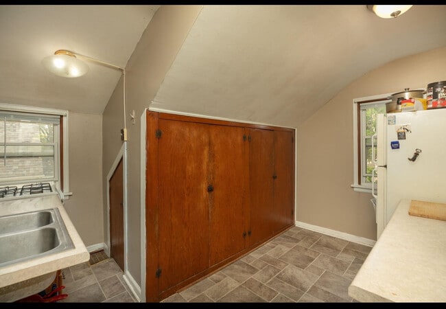 property at 1126 7th Ave SE