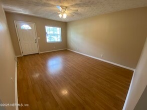 4581 Praver Dr N in Jacksonville, FL - Building Photo - Building Photo