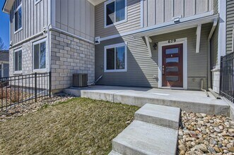 679 Stonebridge Dr in Longmont, CO - Building Photo - Building Photo