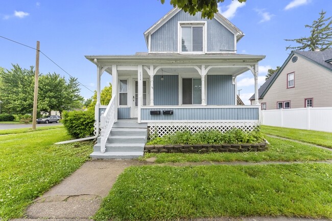 property at 2474 4th St