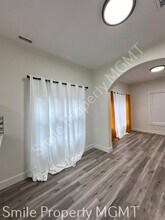 119 S Meade St in Portland, OR - Building Photo - Building Photo