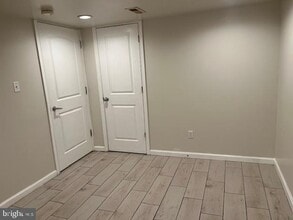 5221 N 8th St in Philadelphia, PA - Building Photo - Building Photo