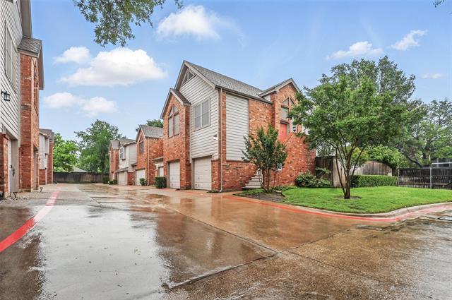 18240 Midway Rd in Dallas, TX - Building Photo - Building Photo