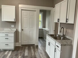 2957 N 9th St in Milwaukee, WI - Building Photo
