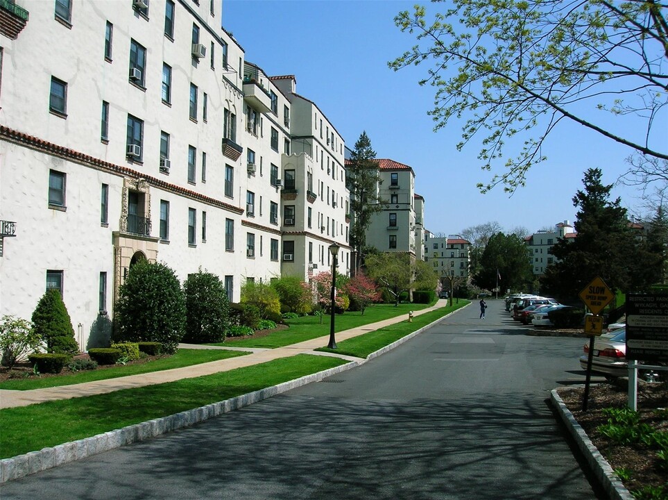 1273 North Ave in New Rochelle, NY - Foto de edificio