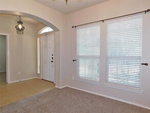 835 Post Oak Pl in Providence Village, TX - Building Photo - Building Photo