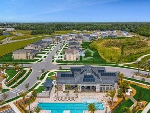 919 Walden Pond Dr in Plant City, FL - Foto de edificio - Building Photo